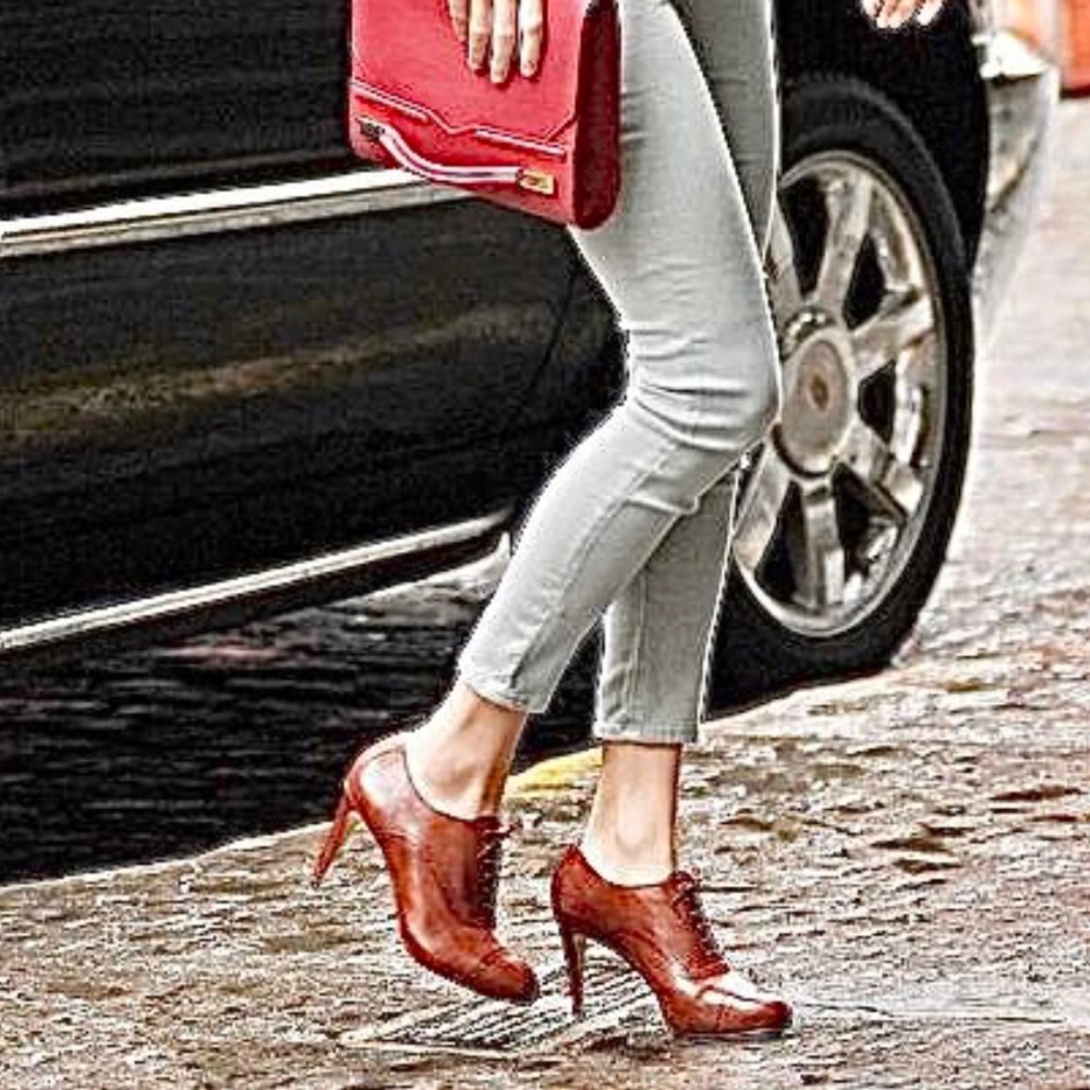 Cole Hahn Violet Oxford Pumps - Picture 5 of 6